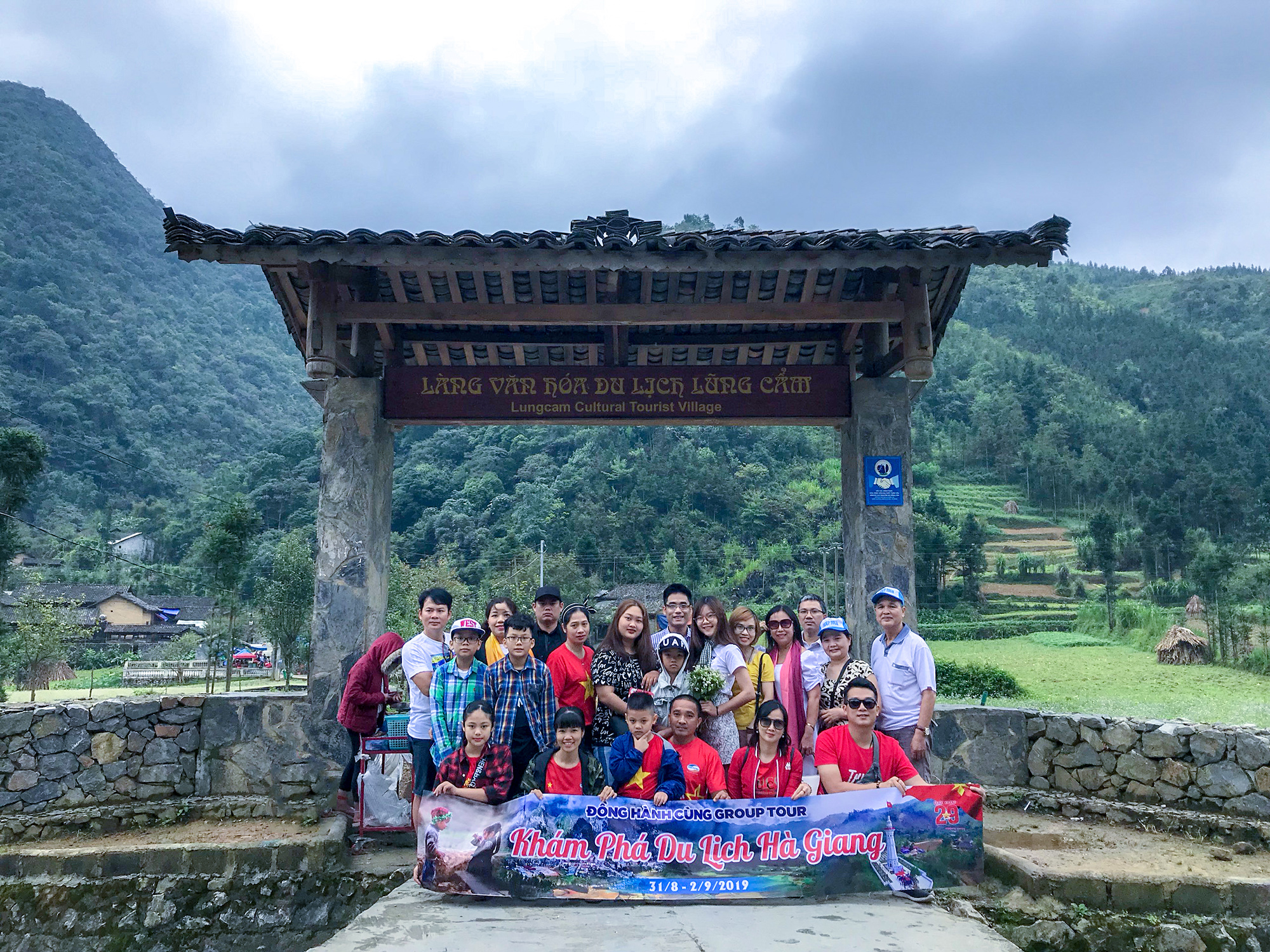 Hình Ảnh Đoàn Hà Giang - Đồng Văn - Lũng Cú Khởi Hảnh 30/8 - 2/9 - Ảnh 1 Hình Ảnh Đoàn Hà Giang - Đồng Văn - Lũng Cú Khởi Hảnh 30/8 - 2/9 - Ảnh 1