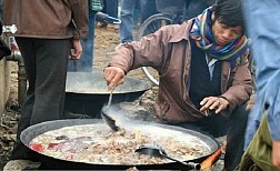 Thắng Cố Chợ Phiên Đồng Văn