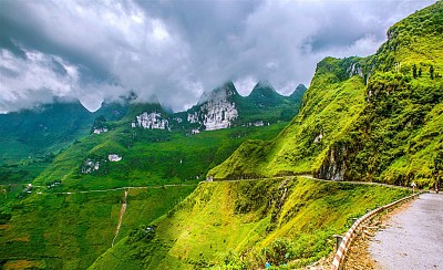 Chinh Phục Mọi Giới Hạn Cùng Đèo 9 Khúc Hà Giang Chinh Phục Mọi Giới Hạn Cùng Đèo 9 Khúc Hà Giang