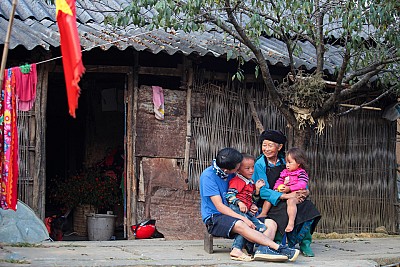 Khung Cảnh Ngày Xuân Bình Yên Khung Cảnh Ngày Xuân Bình Yên