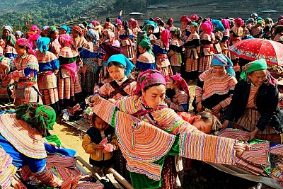 Những phiên chợ của người vùng cao trên cao nguyên đá Những phiên chợ của người vùng cao trên cao nguyên đá