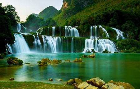 Chương Trình Về Nguồn Kháng Chiến: Hồ Ba Bể - Thác Bản Giốc Dịp Lễ 30/4/2025