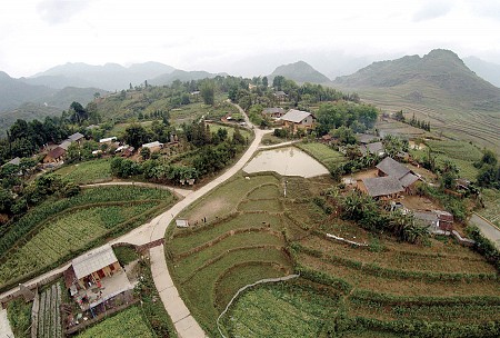 Độc đáo với cổng trời Quản Bạ - Hà Giang Độc đáo với cổng trời Quản Bạ - Hà Giang