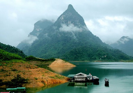 Hà Nội - Hà Giang - Đồng Văn – Mã Pì Lèng – Mèo Vạc – Hoàng Su Phì – Xín Mần 2025