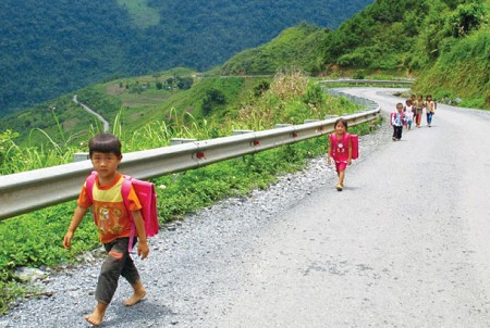 Hà Nội - Hà Giang - Quảng Bạ - Yên Minh - Đồng Văn - Lũng Cú - Mèo Vạc - Cao Bằng - Thác Bản Giốc - Ngườm Ngao