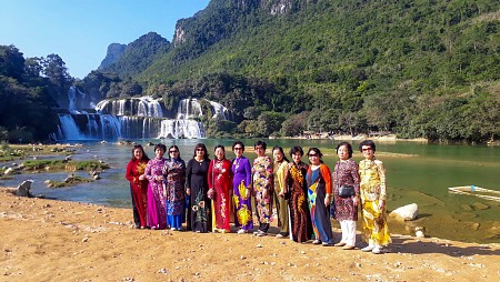 Hồ Ba Bể – Thác Bản Giốc – Chùa Phật Tích Trúc Lâm- Làng Nghề Rèn Dao Phúc Sen | Dịp Lễ 2/9