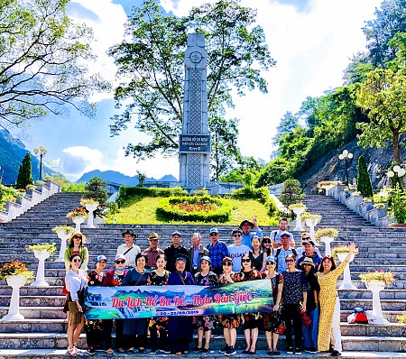 Hồ Ba Bể - Thác Bản Giốc - Hàng Pác Pó | Tết Âm Lịch