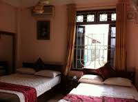 Khách Sạn Sông Chảy Khách Sạn Sông Chảy