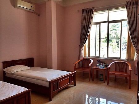 Khách Sạn Tiến Đạt Hoang Su Phi