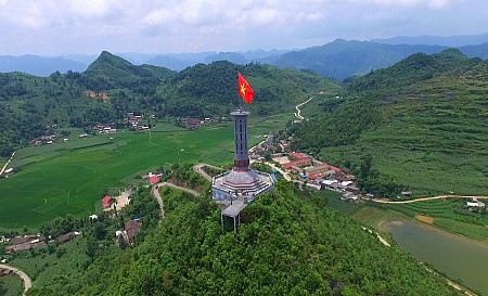 Khám phá Đồng Văn - Lũng Cú - Hẻm Tư Sản - Du Thuyền Sông Nho Quế