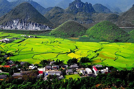 Khám phá Đồng Văn - Lũng Cú - Hẻm Tư Sản - Du Thuyền Sông Nho Quế