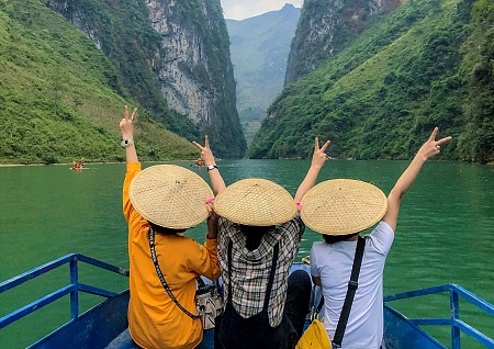 Mùa Hoa Tam Giác Mạch 3 Ngày 2 Đêm | Quản Bạ - Yên Minh - Đồng Văn - Lũng Cú - Sông Nho Quế - Chợ Phiên Đồng Văn - Dinh Vua Mèo