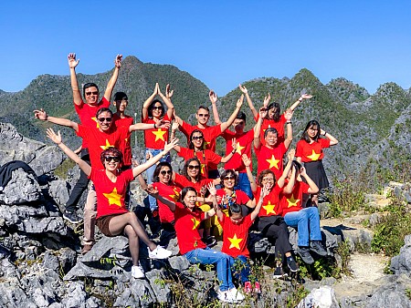 Vòng Cung Đông Bắc 2025 : Hà Nội - Tuyên Quang - Hà Giang - Đồng Văn - Cao Bằng