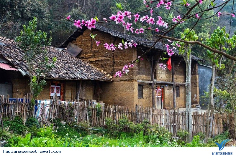 Bức tranh phố cổ Đồng Văn - Ảnh 1