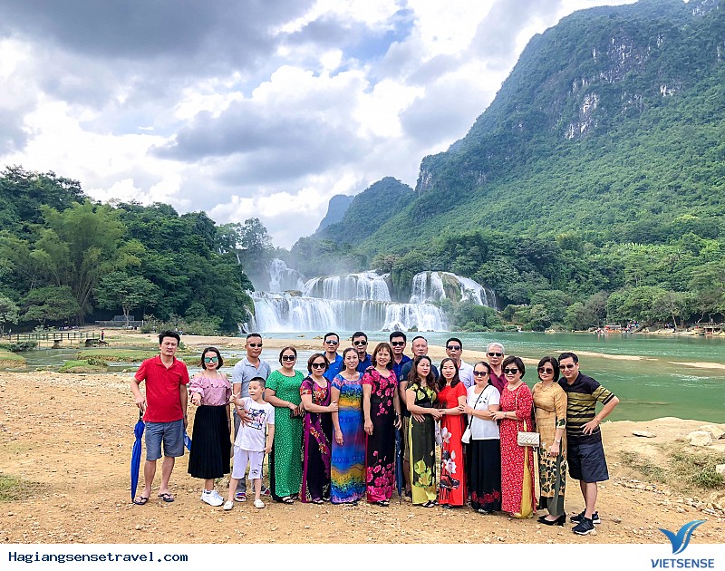 Đoàn Khách Hồ Ba Bể - Thác Bản Giốc 8-10/10 - Ảnh 1 Đoàn Khách Hồ Ba Bể - Thác Bản Giốc 8-10/10 - Ảnh 1