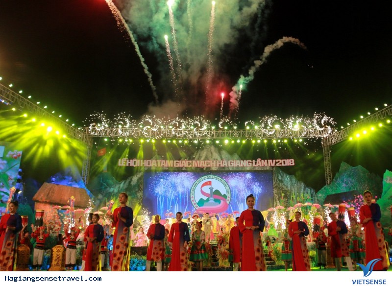 Hà Giang Khai Mạc Lễ Hội Hoa Tam Giác Mạch - Cao Nguyên Đá Rực Rỡ Những Mùa Hoa - Ảnh 1 Hà Giang Khai Mạc Lễ Hội Hoa Tam Giác Mạch - Cao Nguyên Đá Rực Rỡ Những Mùa Hoa - Ảnh 1