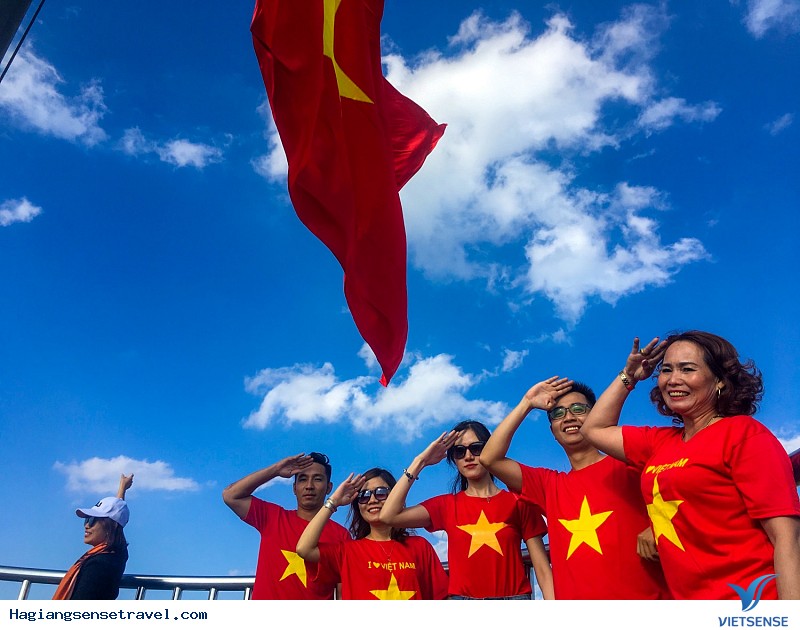 Cột cờ Lũng Cú