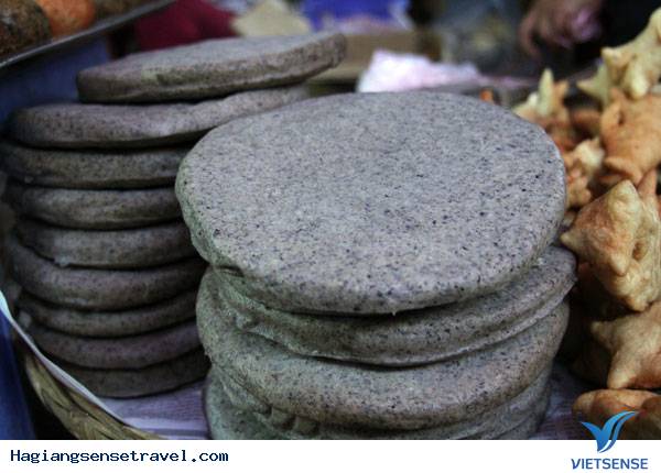 Bánh Tam Giác Mạch Hà Giang - Ảnh 1 Bánh Tam Giác Mạch Hà Giang - Ảnh 1