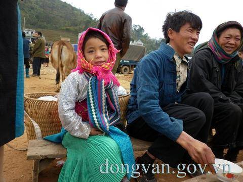 Bảo Tồn Không Gian Văn Hóa Chợ Phiên Trên Cao Nguyên Đá Đồng Văn - Ảnh 1 Bảo Tồn Không Gian Văn Hóa Chợ Phiên Trên Cao Nguyên Đá Đồng Văn - Ảnh 1