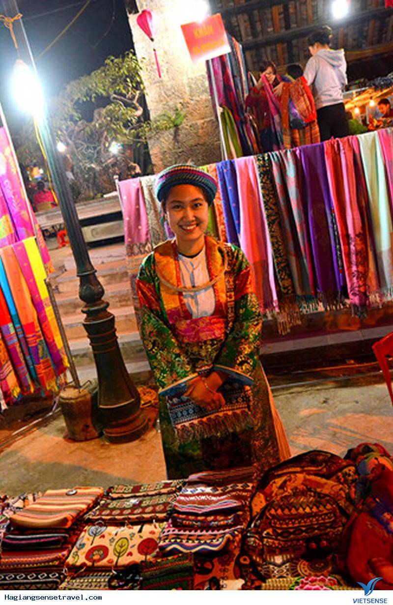 Cận Cảnh Thị Trấn Đồng Văn Vào Mùa Đẹp Nhất Trong Năm - Ảnh 12