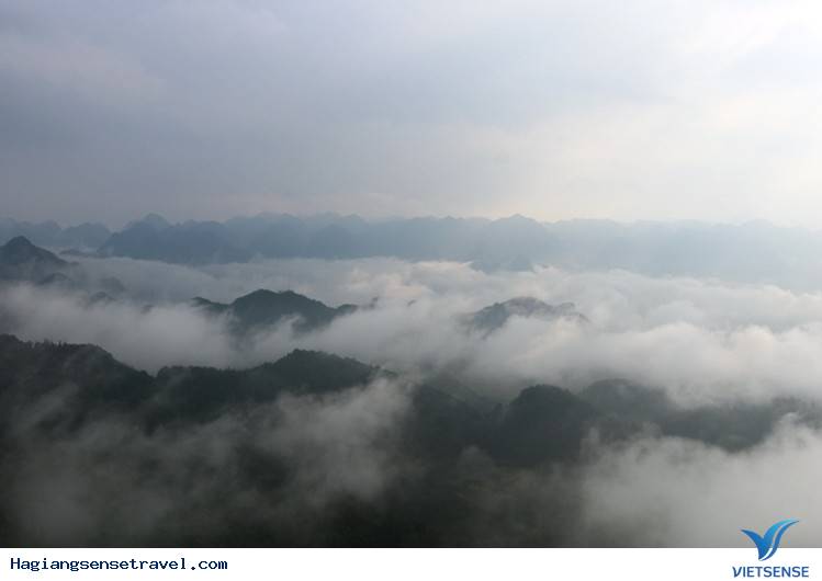 Chiêm ngưỡng biển mây nơi Cổng trời Quản Bạ Hà Giang - Ảnh 5