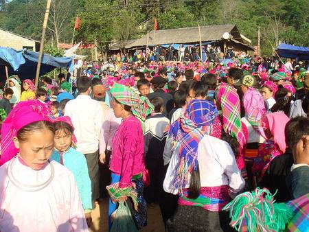 Chợ Tình Khau Vai 2014 - Ảnh 4 Chợ Tình Khau Vai 2014 - Ảnh 4