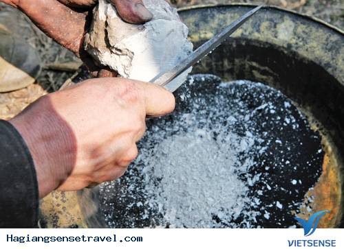 Công Nghệ Đúc Lưỡi Cày Của Người Mông - Ảnh 4 Công Nghệ Đúc Lưỡi Cày Của Người Mông - Ảnh 4
