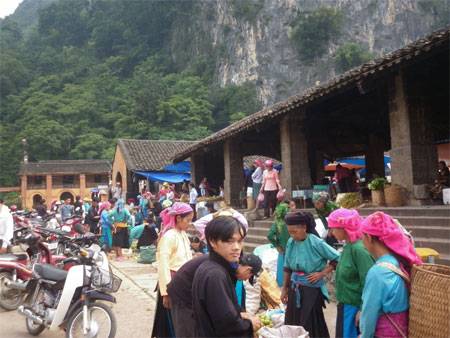 Dân Tộc Pà Thẻn - Ảnh 1