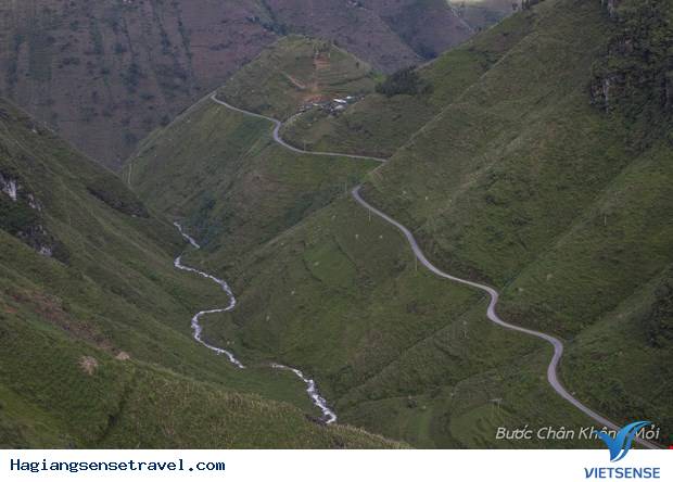 Đến Hà Giang Ngắm Mây Luồn Trên Đỉnh Mã Pì Lèng - Ảnh 12