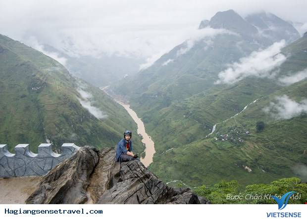 Đến Hà Giang Ngắm Mây Luồn Trên Đỉnh Mã Pì Lèng - Ảnh 6