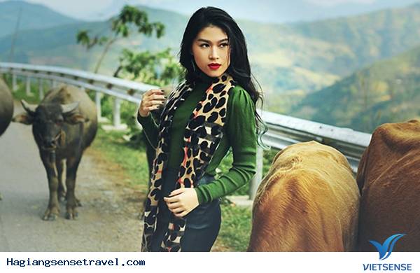 Diễn Viên Ngọc Thanh Tâm Khoe Sắc Trên Cao Nguyên Đá Hà Giang - Ảnh 9 Diễn Viên Ngọc Thanh Tâm Khoe Sắc Trên Cao Nguyên Đá Hà Giang - Ảnh 9