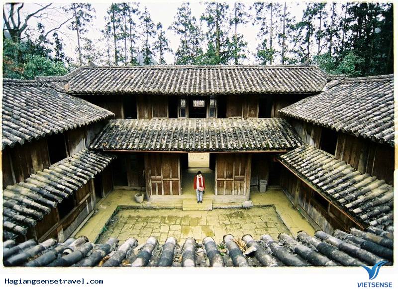 Khu di tích kiến trúc nhà Vương: