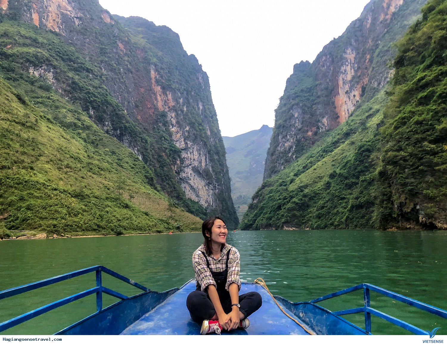 Gợi Ý Lịch Trình Đi Hà Giang 2 Ngày 3 Đêm Khám Phá Trọn Vẹn Mùa Hoa Tam Giác Mạch - Ảnh 3 Gợi Ý Lịch Trình Đi Hà Giang 2 Ngày 3 Đêm Khám Phá Trọn Vẹn Mùa Hoa Tam Giác Mạch - Ảnh 3