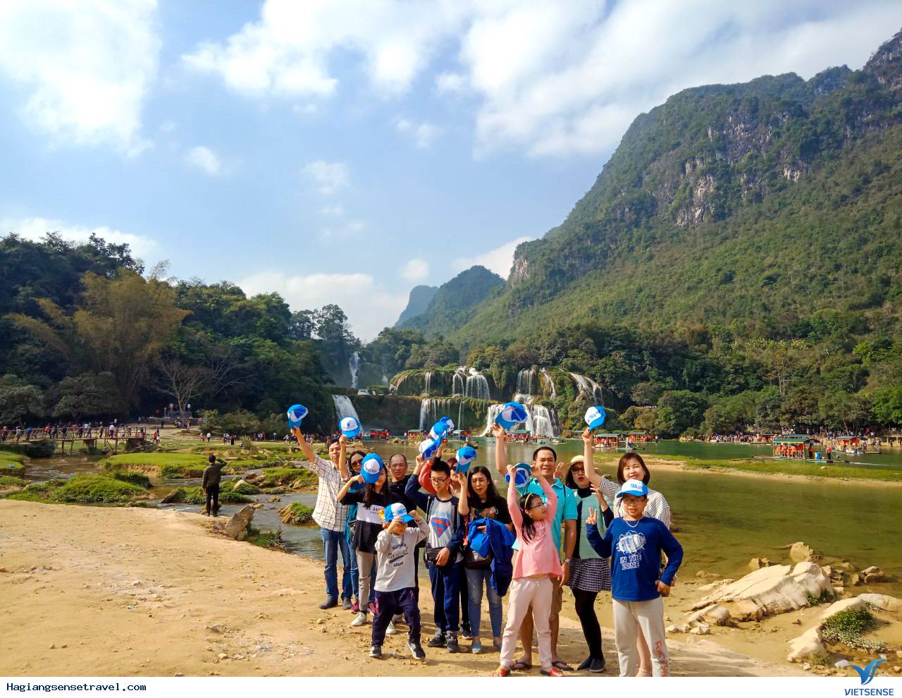 Hình Ảnh Đoàn Khách Hồ Ba Bể - Thác Bản Giốc Mùng 4 Tết Âm Lịch - Ảnh 4