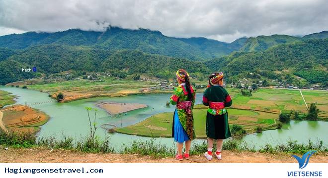 Hoa Nở Rực Trên Miền Đá Hà Giang Những Ngày Xuân Về - Ảnh 1 Hoa Nở Rực Trên Miền Đá Hà Giang Những Ngày Xuân Về - Ảnh 1