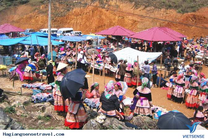 Chợ phiên Đồng Văn (Hà Giang) - Ảnh 4 Chợ phiên Đồng Văn (Hà Giang) - Ảnh 4