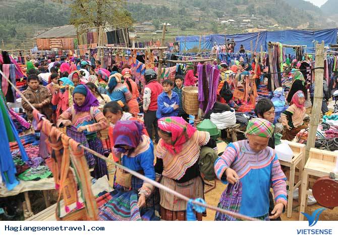 Những phiên chợ của người vùng cao trên cao nguyên đá - Ảnh 2 Những phiên chợ của người vùng cao trên cao nguyên đá - Ảnh 2