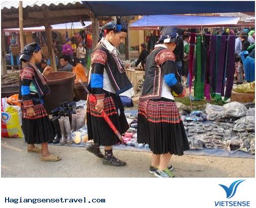 Những phiên chợ của người vùng cao trên cao nguyên đá - Ảnh 4 Những phiên chợ của người vùng cao trên cao nguyên đá - Ảnh 4