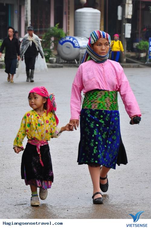 Những Phiên Chợ Lùi Chỉ Có Ở Hà Giang - Ảnh 2