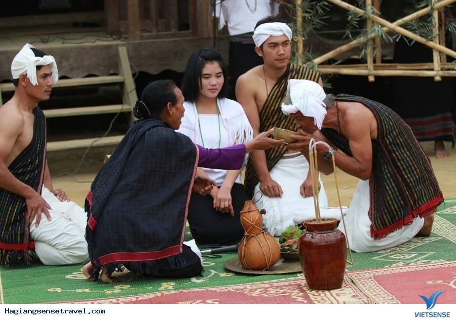 Lễ bắt chồng ở Tây Nguyên