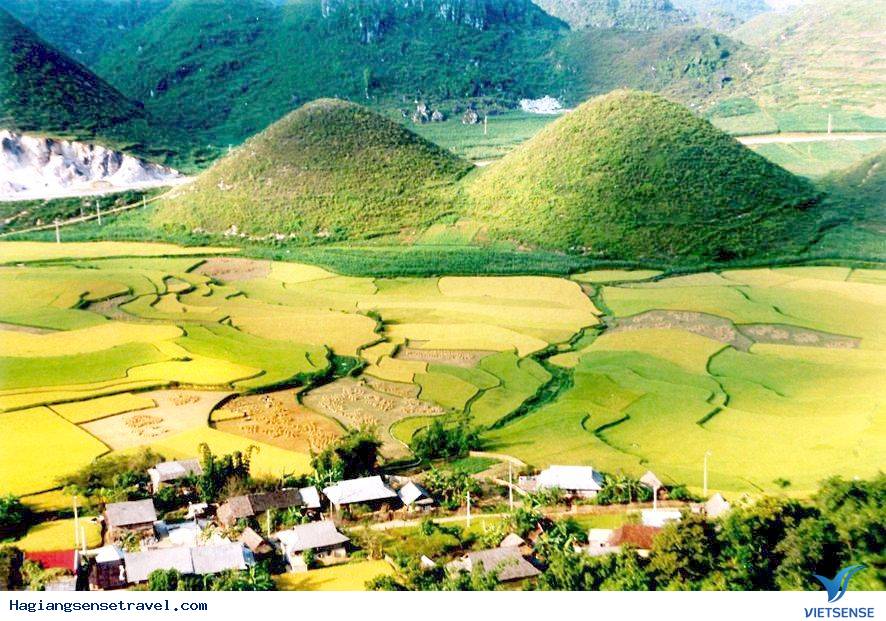 Núi đôi cô tiên quảng bạ