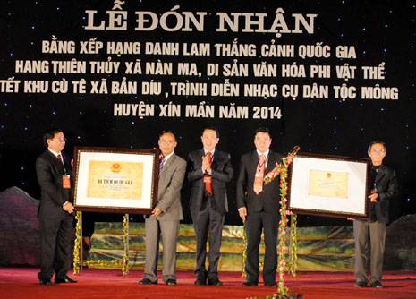 Tỉnh Hà Giang Nhận Bằng Di Sản Và Di Tích Cấp Quốc Gia - Ảnh 1 Tỉnh Hà Giang Nhận Bằng Di Sản Và Di Tích Cấp Quốc Gia - Ảnh 1